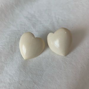 Vintage Faux Ivory❣️Earrings